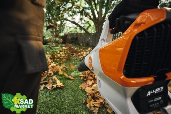 Повітродувка акумуляторна STIHL BGA 110